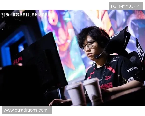 电竞赛后分析JDG与WE选手个人能力的实时数据对比与复盘 电竞赛后分析JDG与WE选手个人能力的实时数据对比与复盘